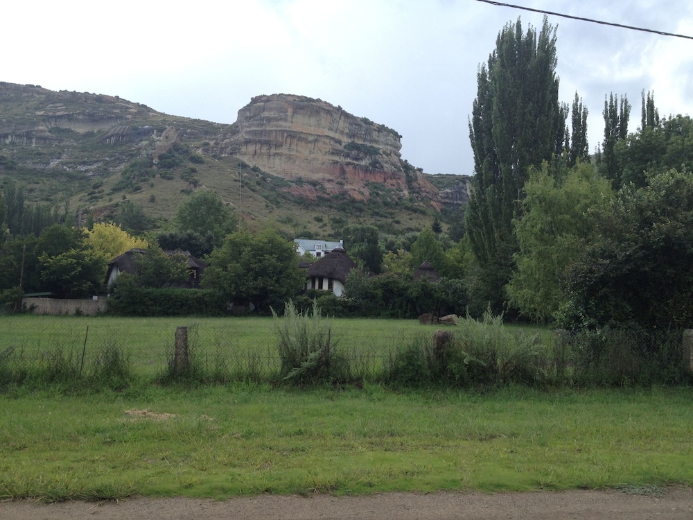 Double Room, 1 King Bed, Fireplace, Mountain View