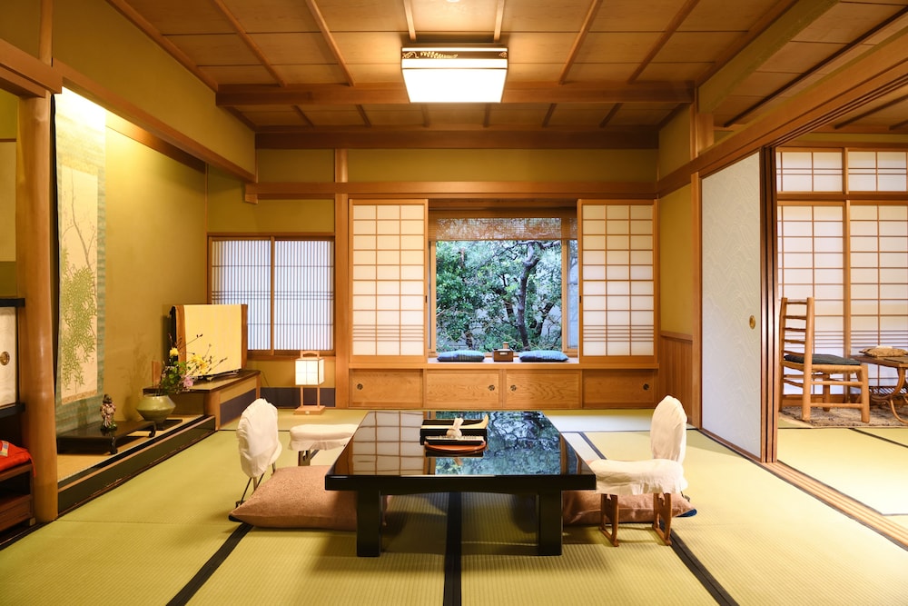 Deluxe Room, Multiple Beds, Private Bathroom (8-10 Tatami Mats) photo 2