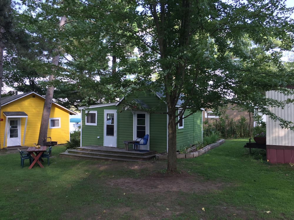 Romantic Cabin, 1 Double Bed, Kitchen, Garden View (Twig) photo 2