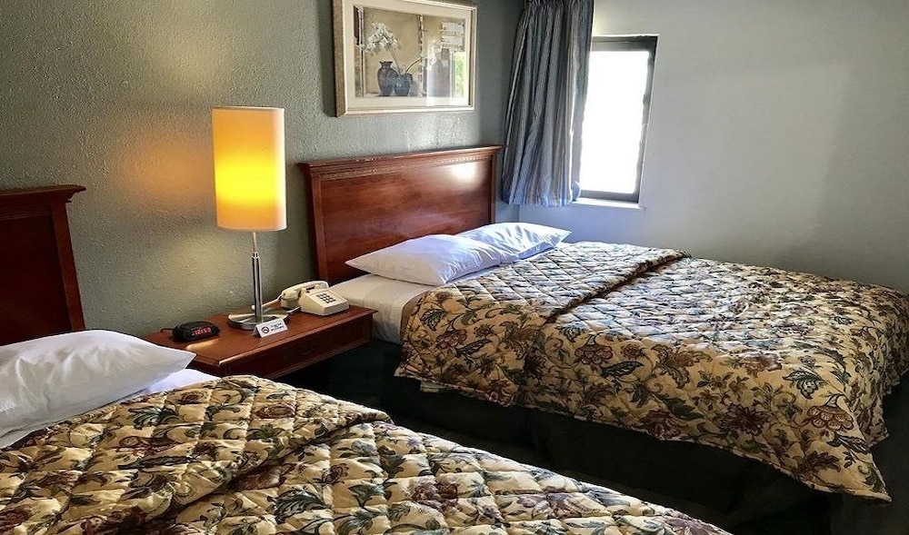 Traditional Double Room, 2 Queen Beds, Accessible, Non Smoking photo 2