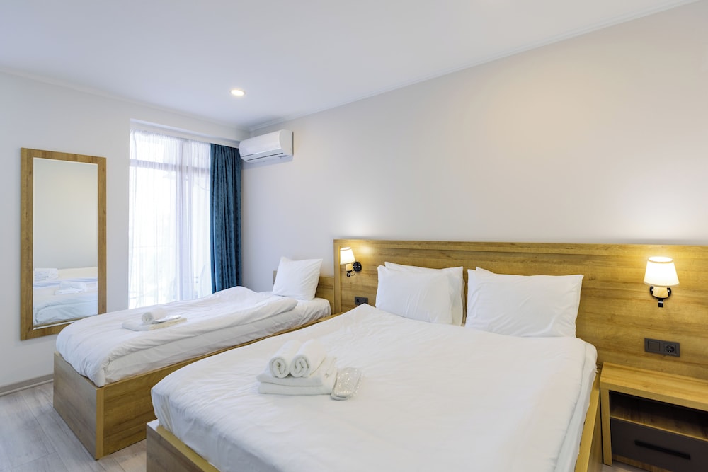 Standard Twin Room photo 3