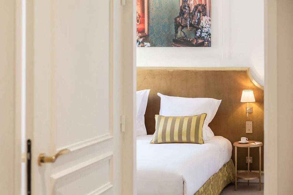 Connecting Suites
