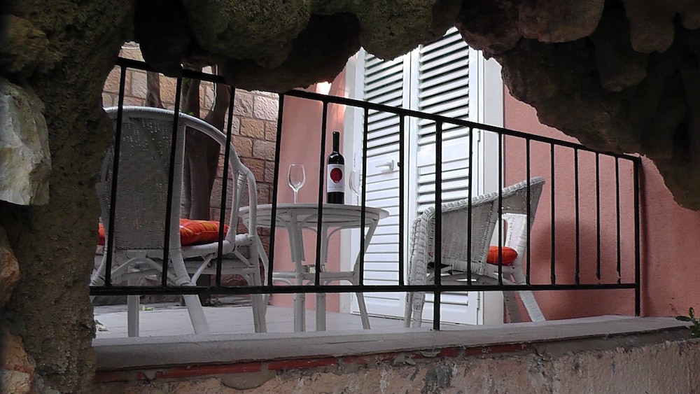 Basic Room, Patio, Garden View photo 2