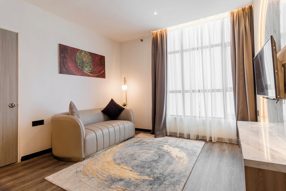 Deluxe Room - Photo 10
