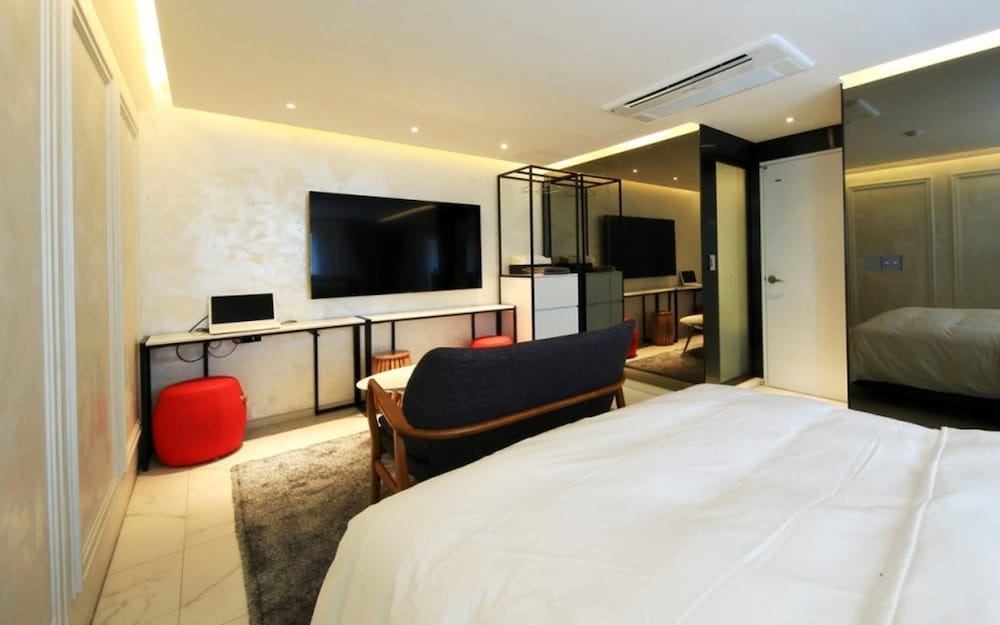 Room (VIP)