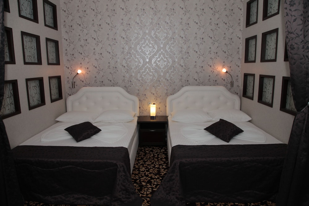 Luxury Apartment, 1 Bedroom, Kitchenette, City View photo 2