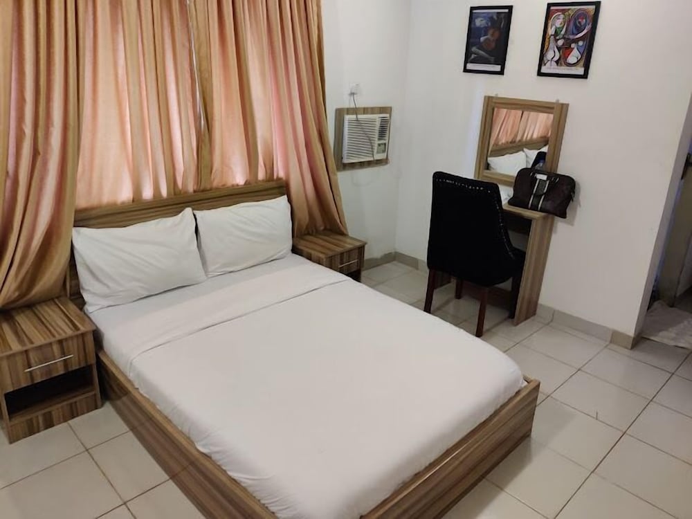 Economy Room, Balcony, City View