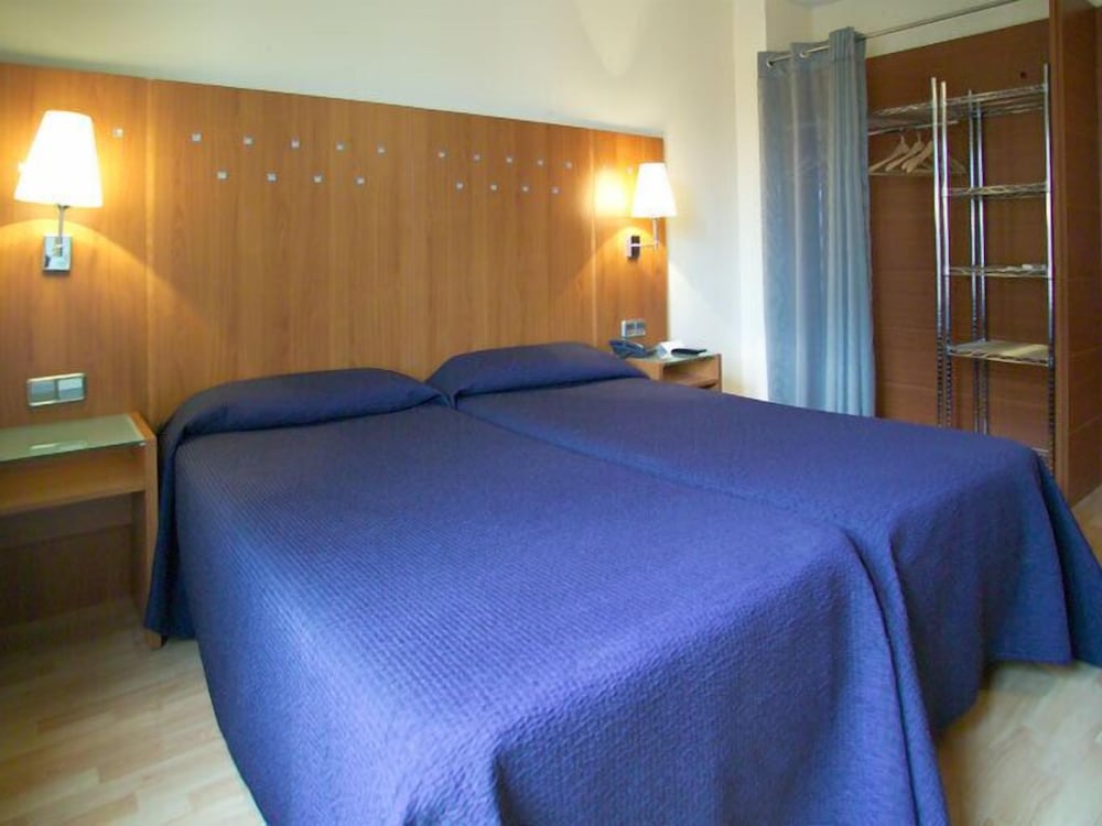 Double Room Single Use - Photo 5