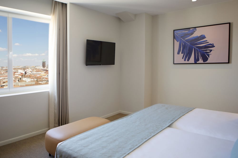 Deluxe Room (Family)