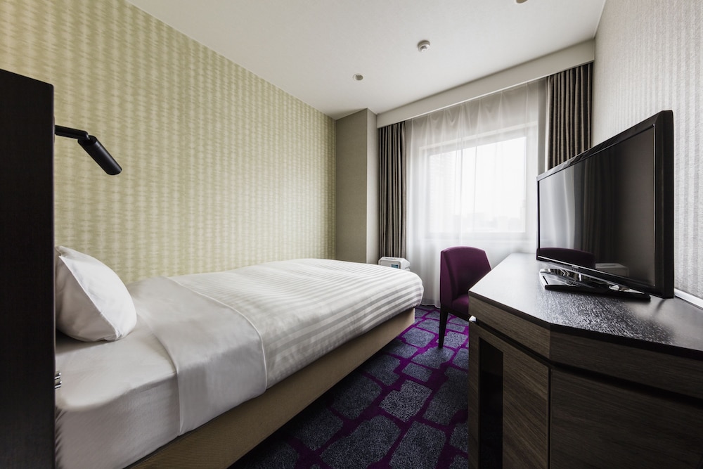 Single Room, Smoking (For 1 person)