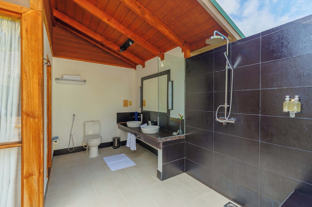 Jacuzzi Beach Villa - Photo 3