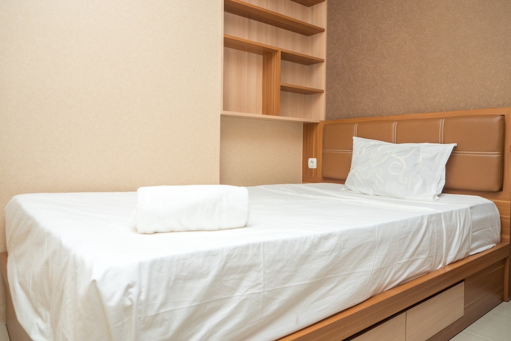 Room - Photo 8