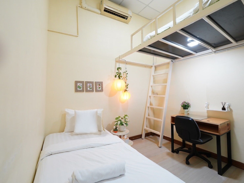 Standard Twin Room photo 1