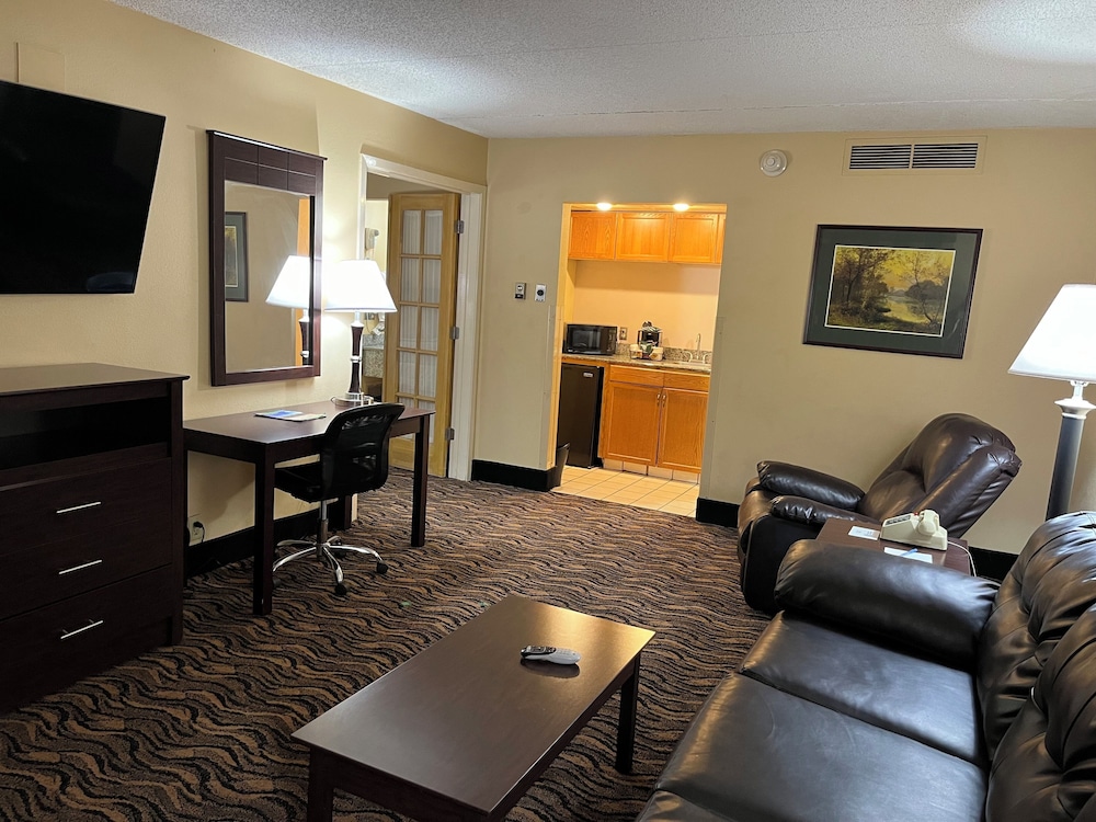 Hot Tub Suite photo 2