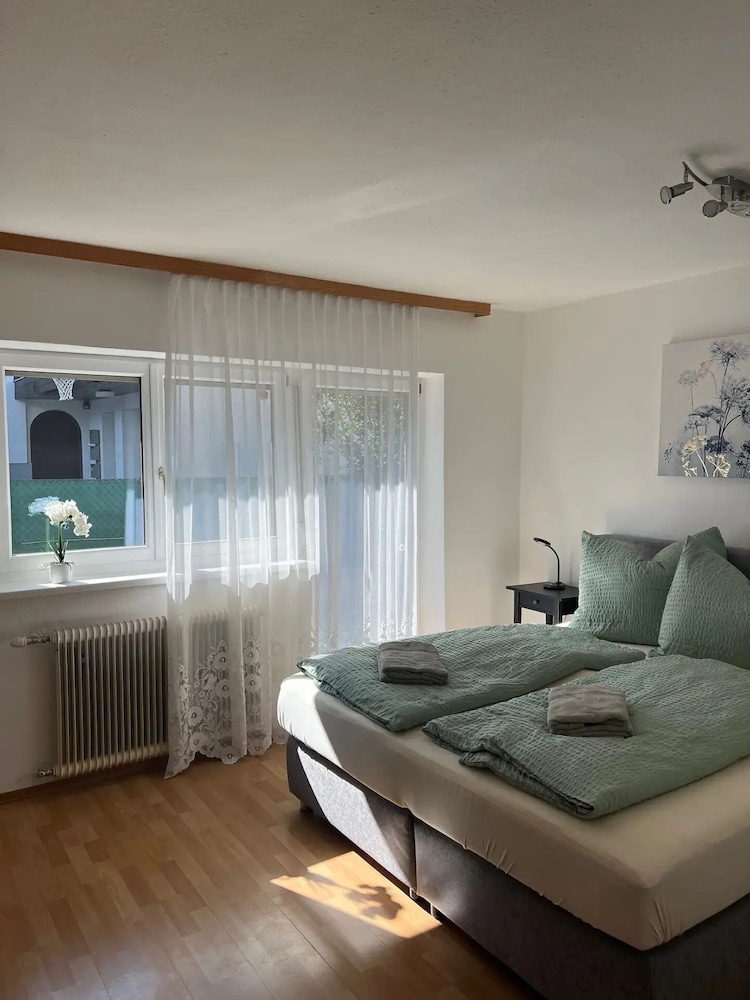 Apartment, 2 Bedrooms, Kitchen, Garden Area photo 2