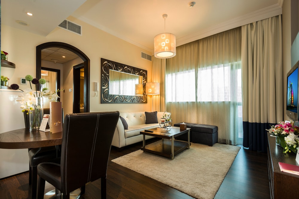 Executive One Bedroom Suite Twin photo 1