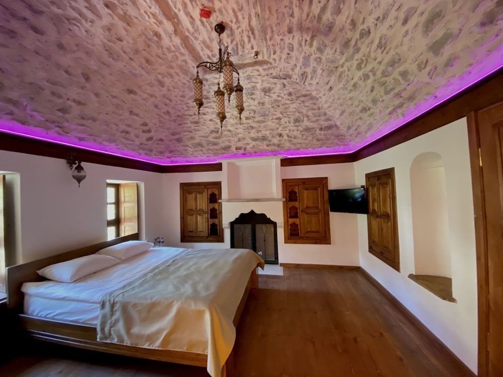Traditional Room