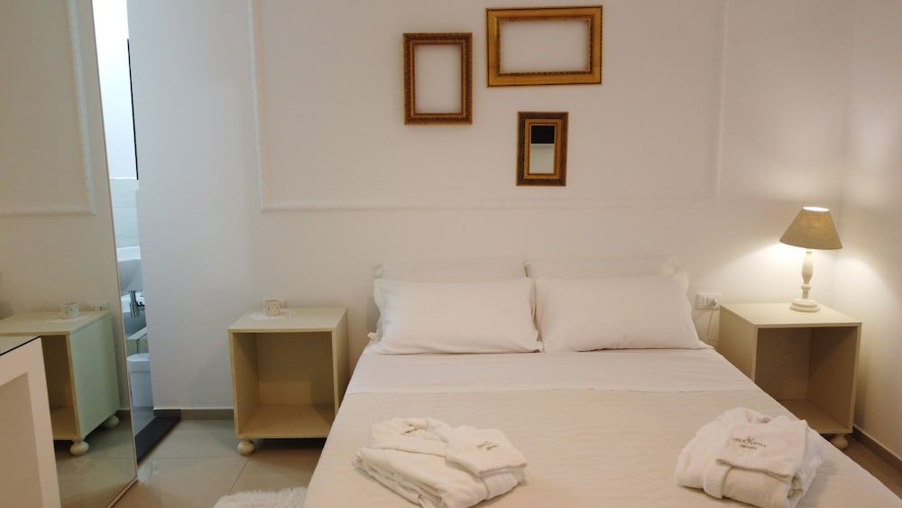 Standard Room photo 1