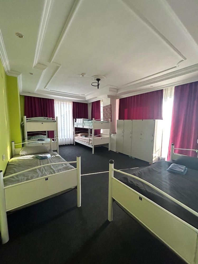 Basic Shared Dormitory, Mixed Dorm, City View
