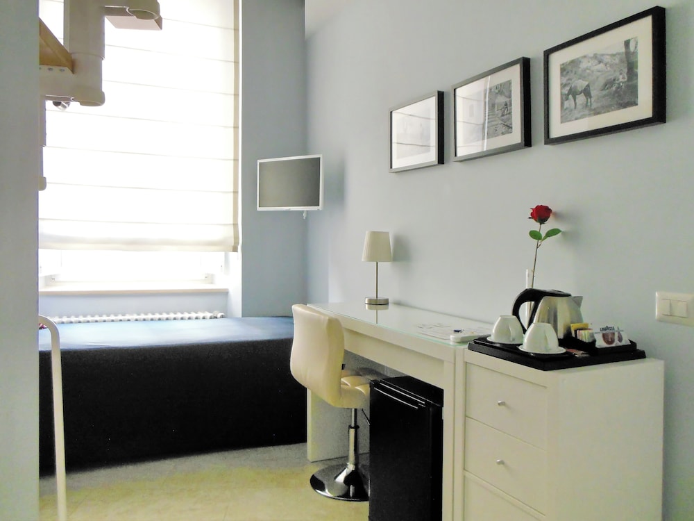 Junior Loft - Photo 1