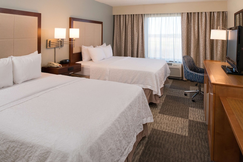 Room, 2 Queen Beds, Accessible, Non Smoking - Photo 4
