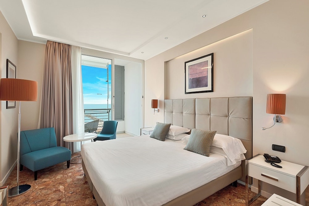Double Room, Balcony, Sea Facing - Photo 2