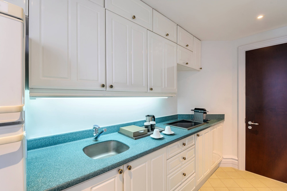 The Amiri Suite - Photo 15