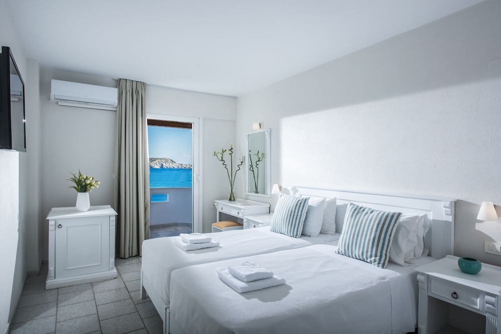 Double Room, Sea View - Photo 1