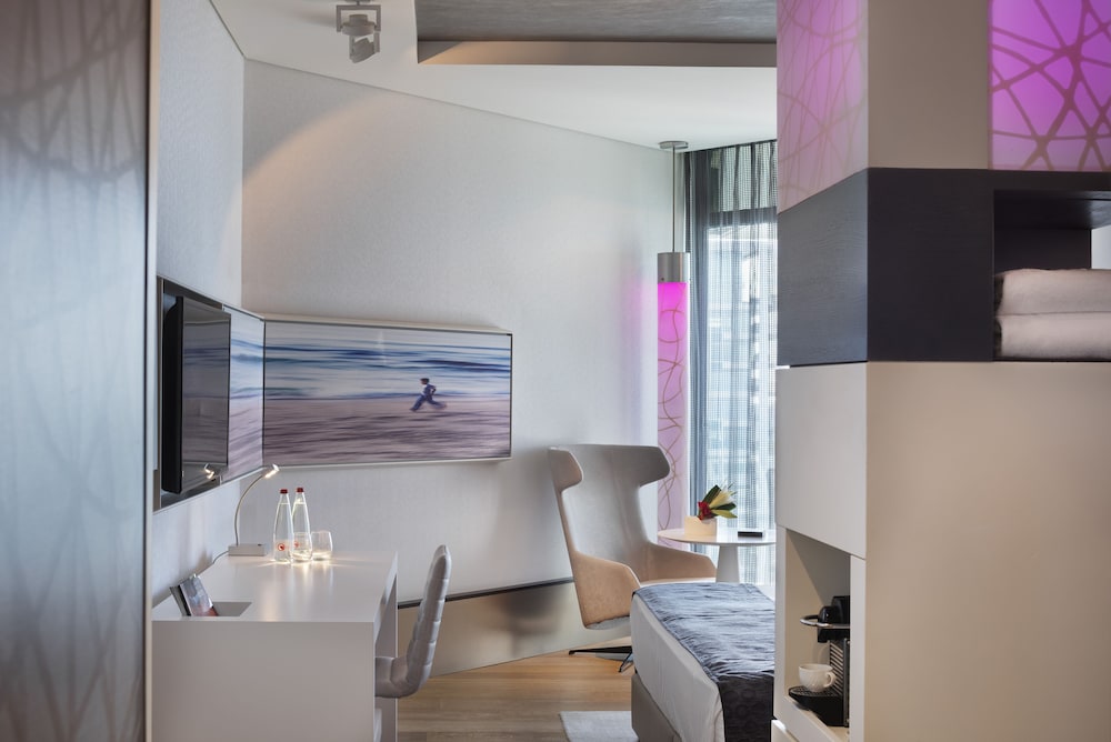 Special Executive Room - Lounge Access
