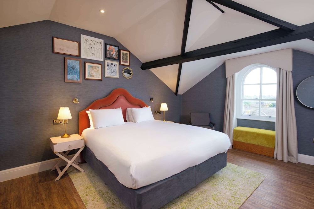 Family Suite, Multiple Beds (Knavesmire Attic)