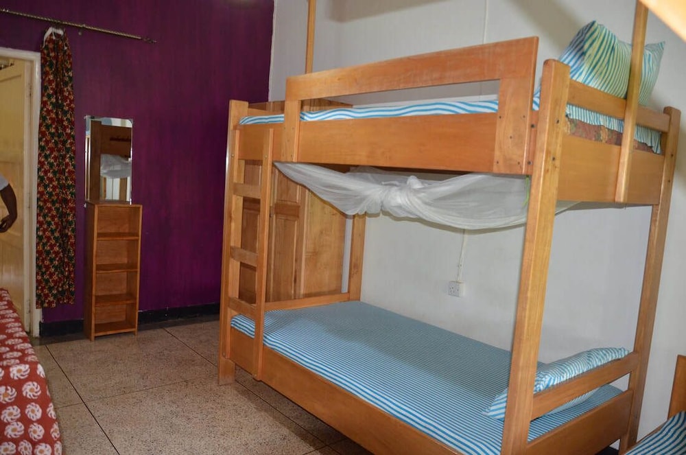 Shared Dormitory (Male)