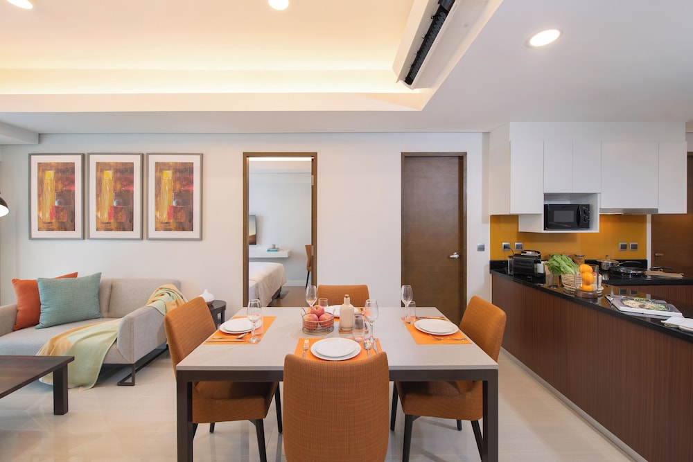 Premier Suite, 2 Bedrooms - Photo 2