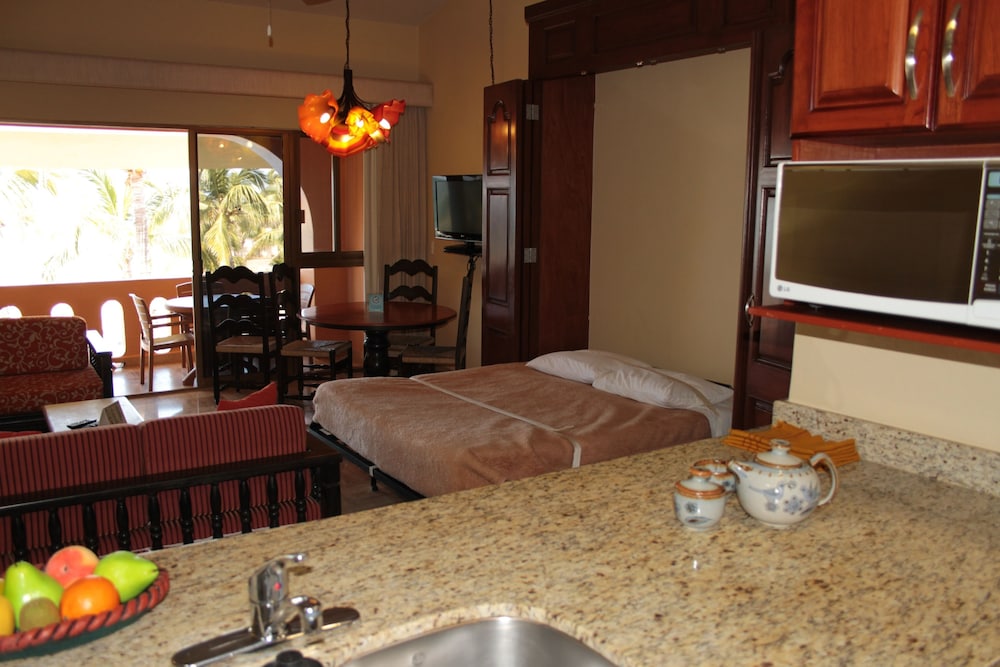 Family Suite, 1 Bedroom - Photo 6