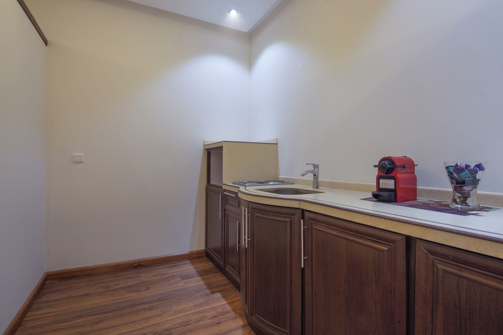 Basic Double Room, 2 Bedrooms photo 1