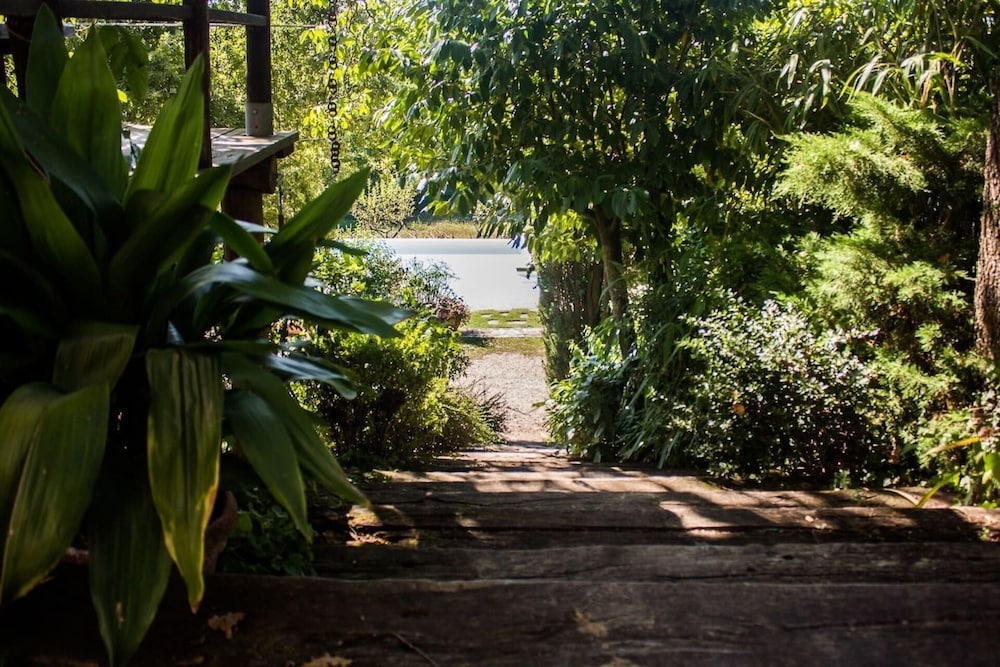 Villa photo 2