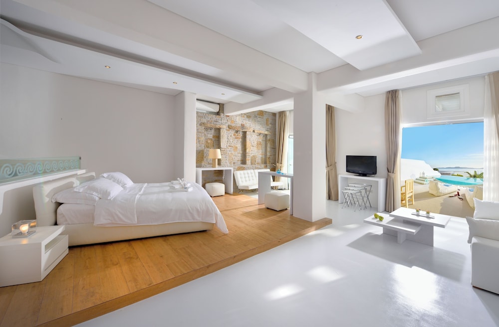 Delos One Bedroom Villa with Private Pool & Sea View - Photo 13