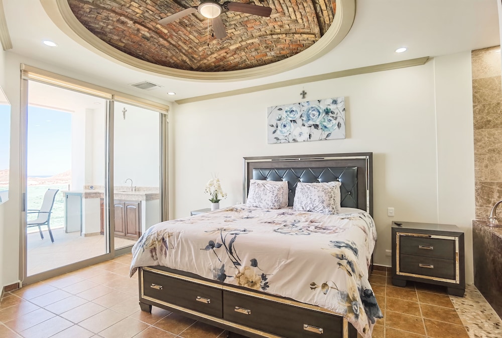 Grand Condo