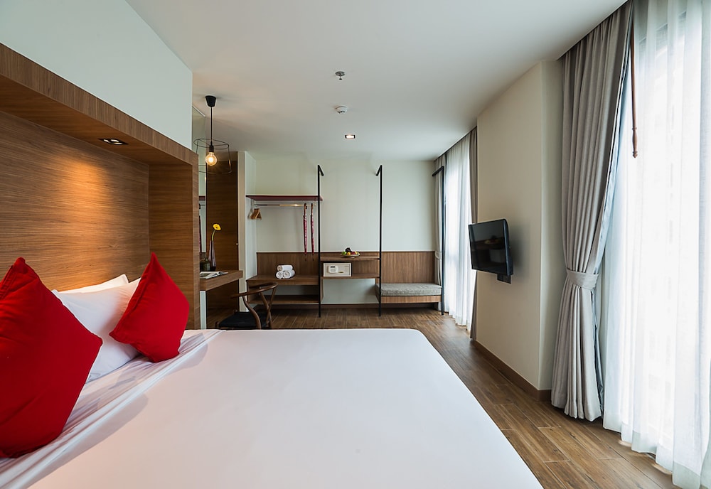 room photo