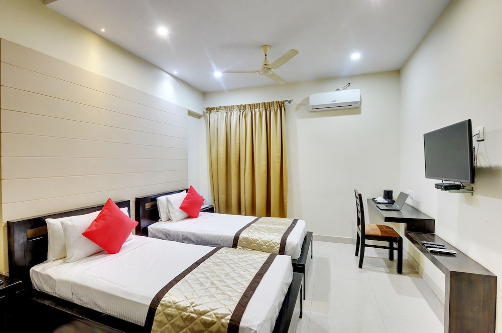 Deluxe Room - Photo 8