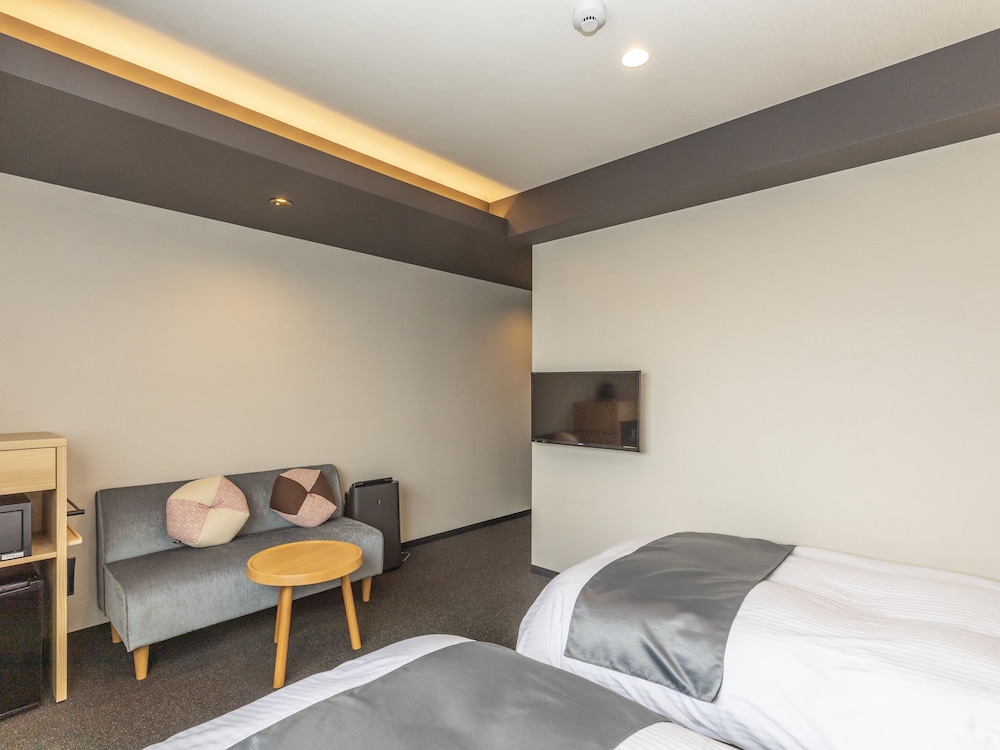 Superior Twin Room, Non Smoking - Photo 5