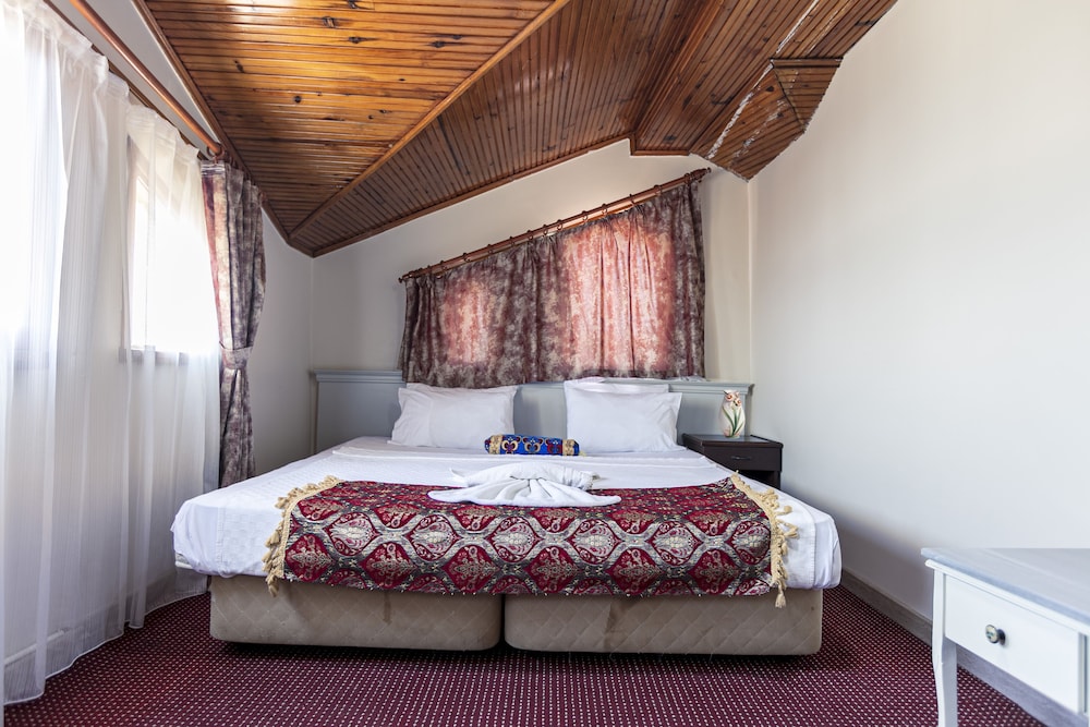 Deluxe Double Room, 1 King Bed, Sea View photo 3