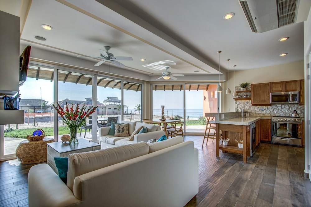 Room, 2 Bedrooms, Ocean View photo 1