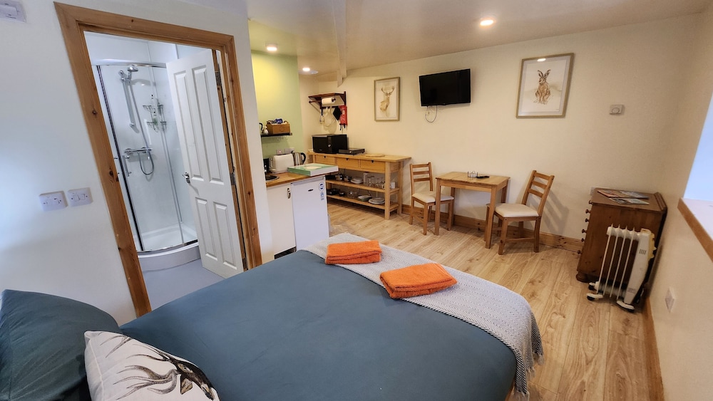 Studio, 1 Double Bed, Non Smoking, Hill View
