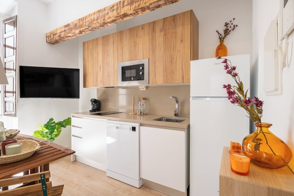 Deluxe Apartment, 2 Bedrooms, City View photo 3