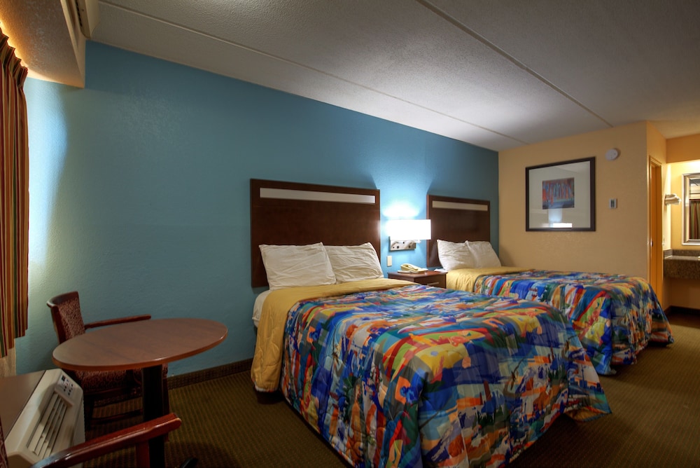 Room, 2 Double Beds photo 1