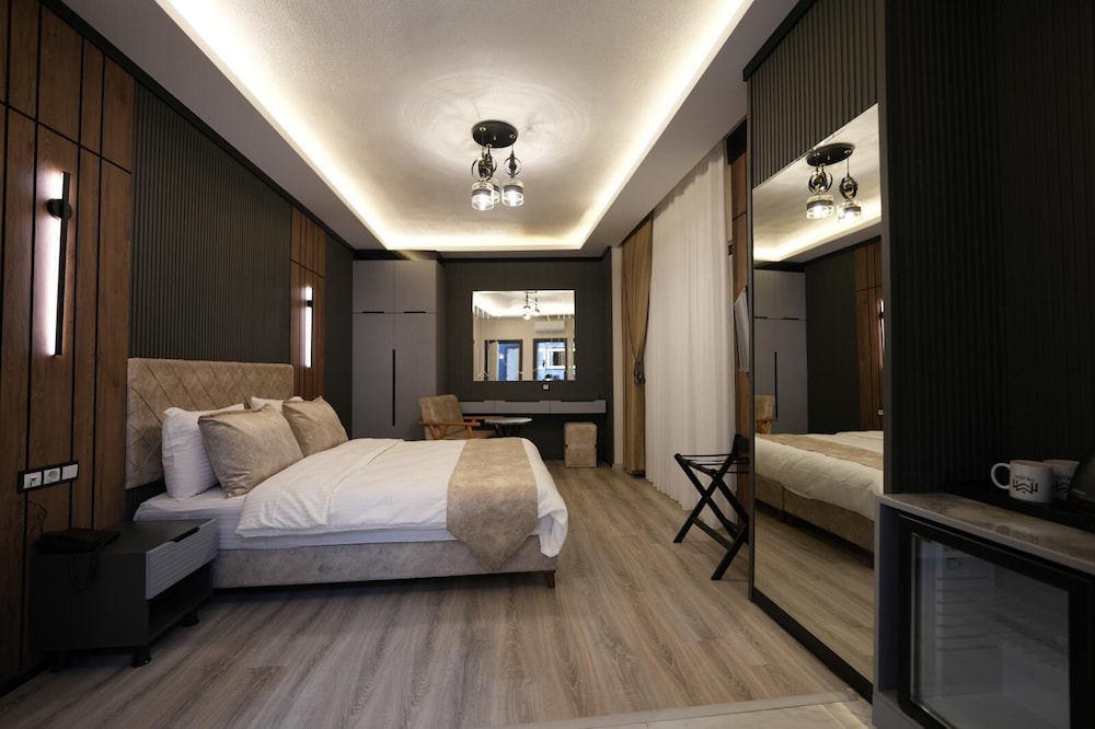 Elite Studio Suite