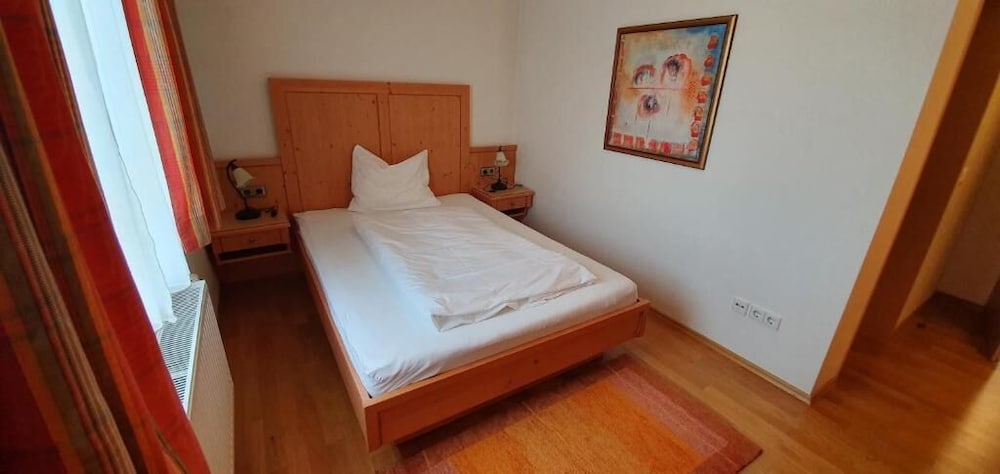 Comfort Single Room