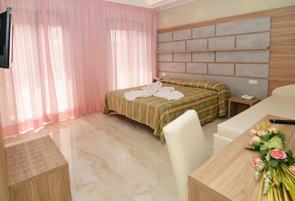 Triple Room photo 2