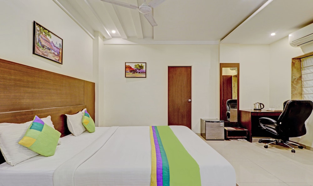 Deluxe Double Room photo 2