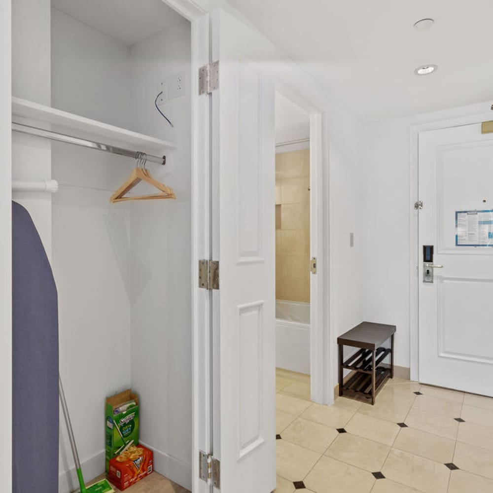 Cozysuites at Showboat Best 2br3ba Condo in Town, Bild 23